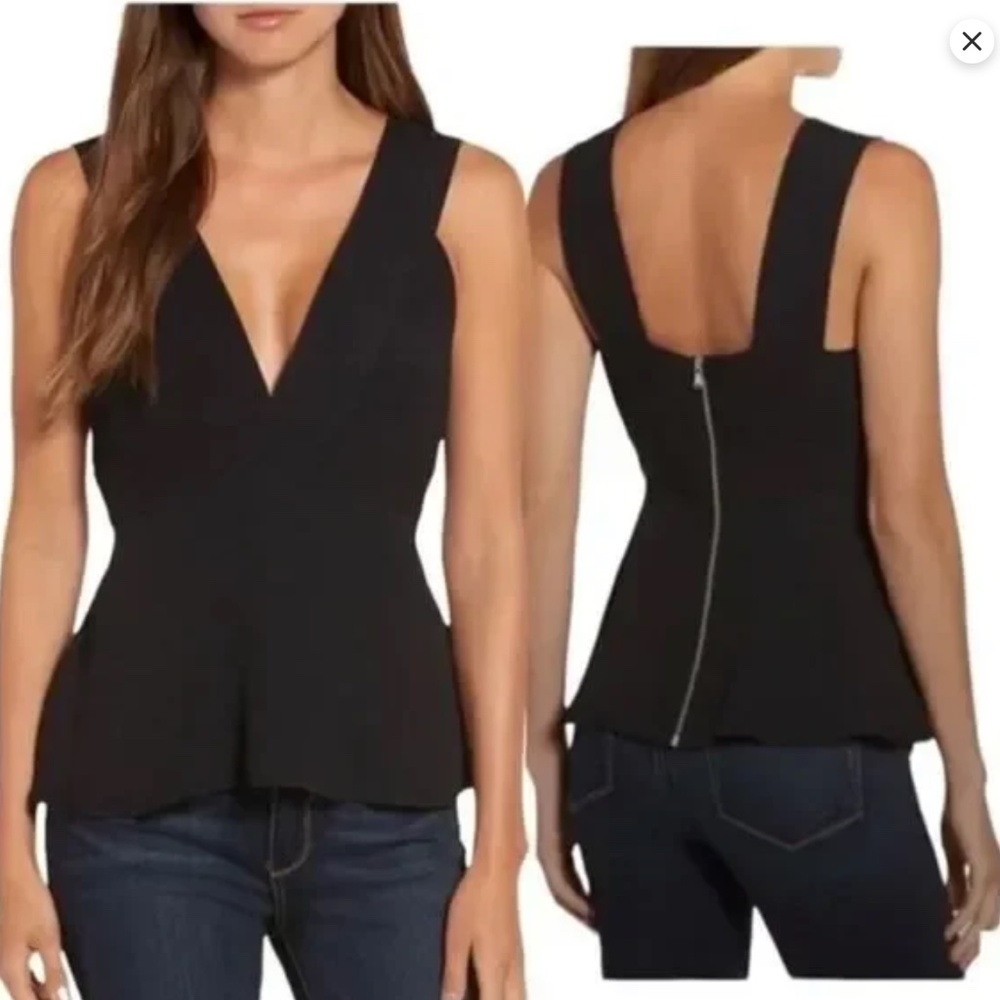 Chelsea28 V-Neck Seamed Exposed Zipper Tank Blouse [Medium]